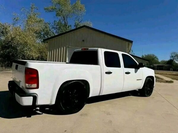 2007 GMC Sierra 1500 SLE 2WD