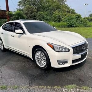 2015 Infiniti Q70L