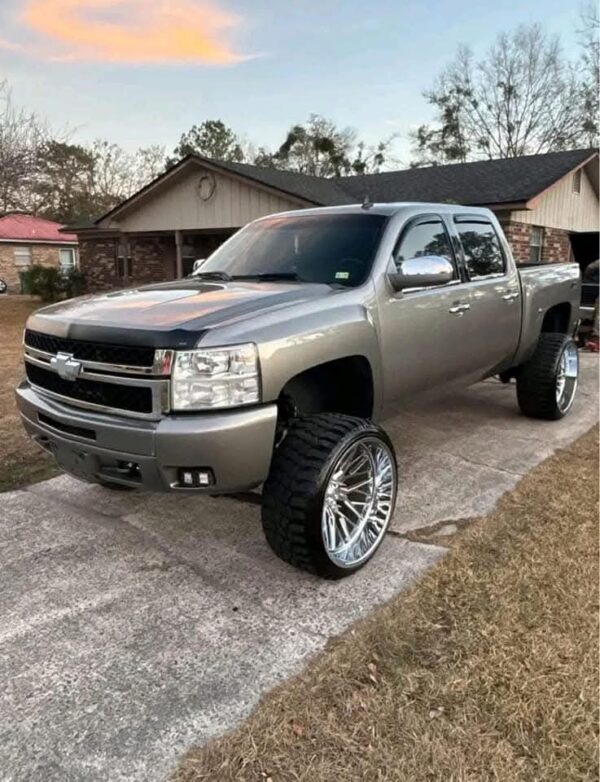 2009 chevy  Silverado  LT
