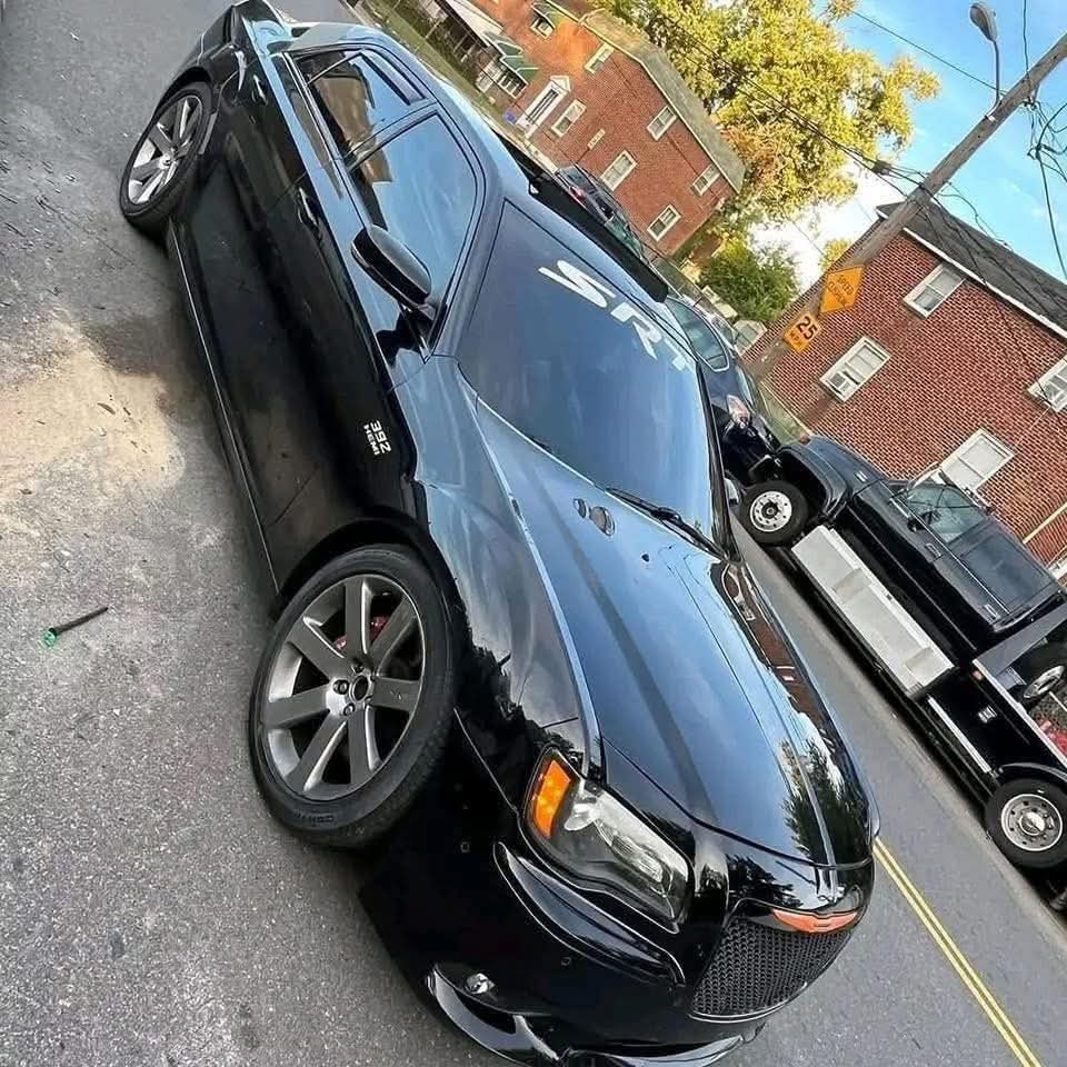 2016 Chrysler 300 SRT